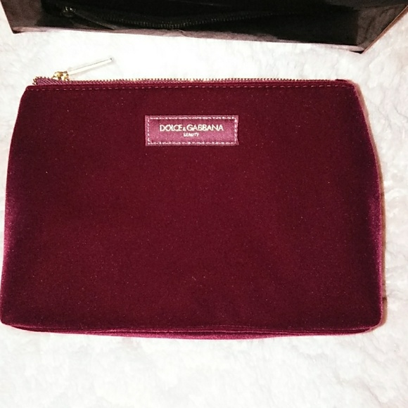 Authentic Dolce & Gabbana Velvet Beauty Bag - Picture 1 of 8